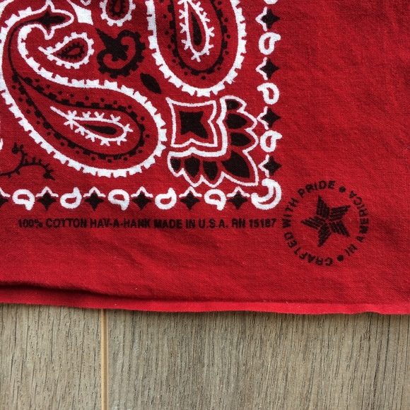 Mickey Mouse Retro Bandana Hankerchief Cotton Blend Hav-A-Hank Walt Disney Co